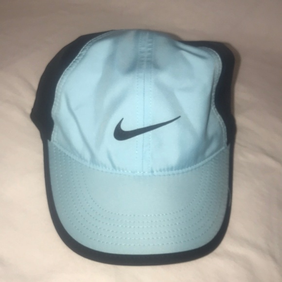 Nike Accessories - Nike dry-fit hat